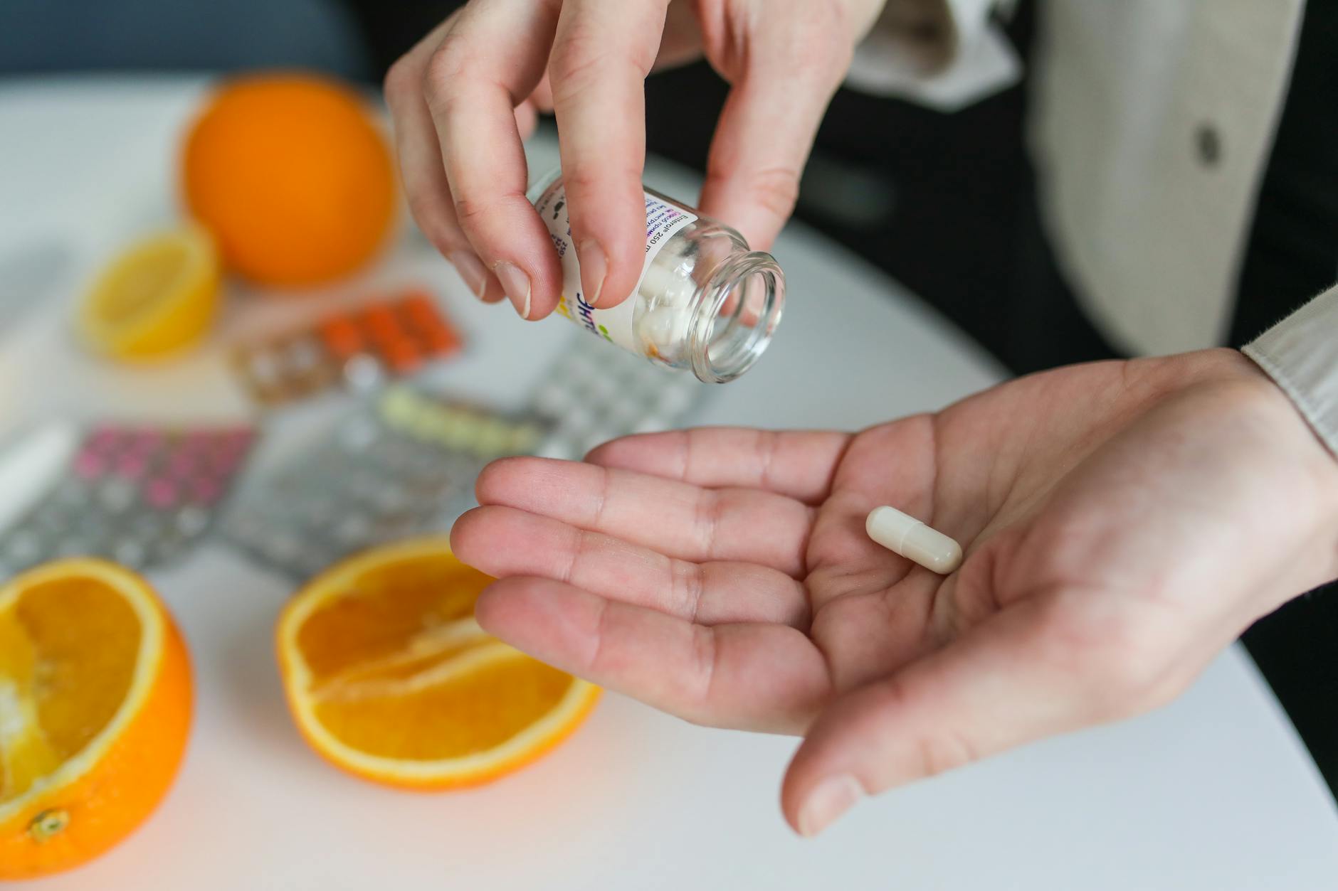 ¿Sirve tomar multivitamínicos en adultos?